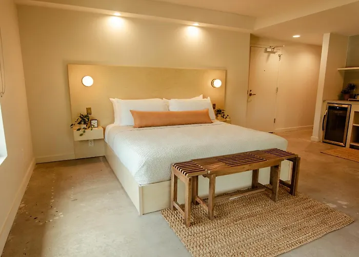Brut Hotel 4*