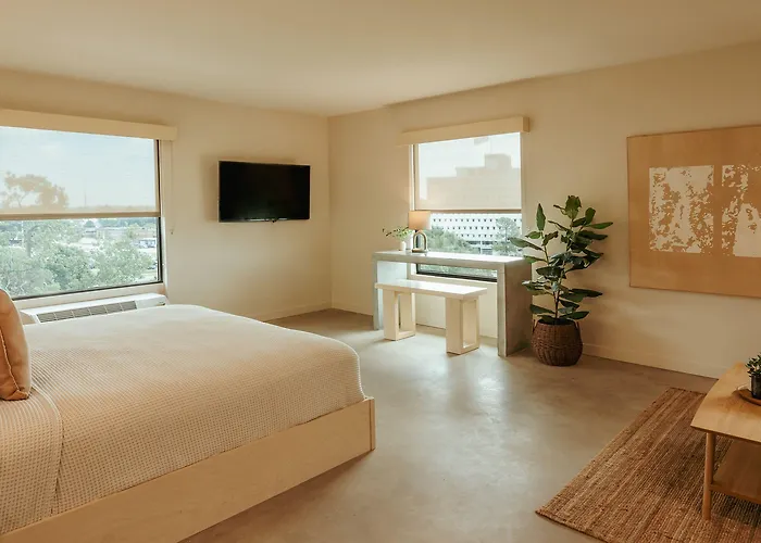 Hotel Brut 4*